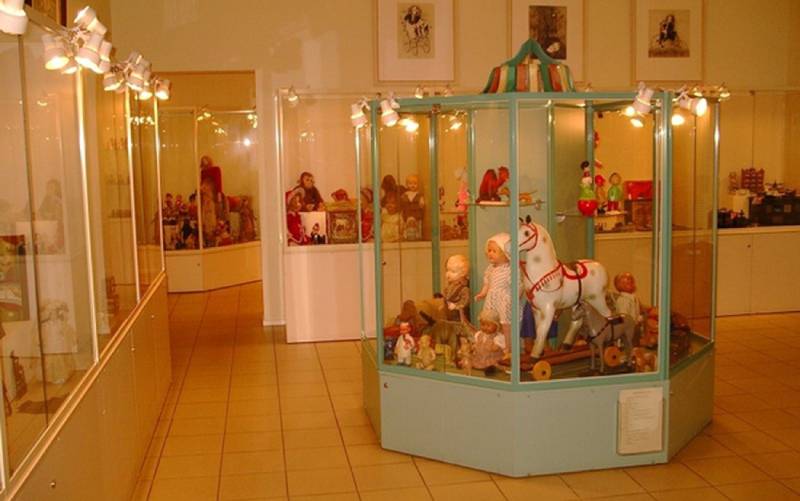 Музей игрушки в Питере (фото).